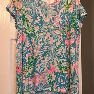 Lilly Pulitzer Etta shirt size small, excellent used condition
